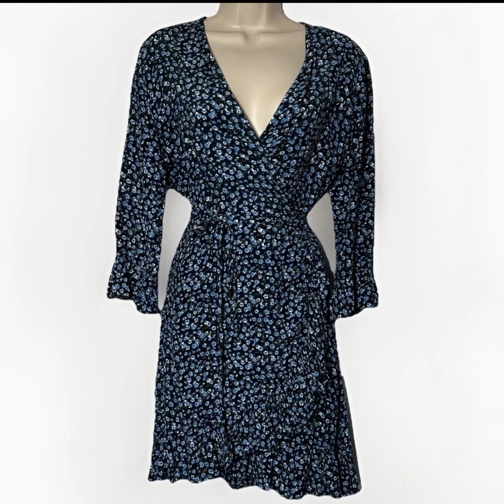 Faithfull the Brand Anthropologie Blue Ditsy Floral Bell Sleeve Wrap Dress Sz 6